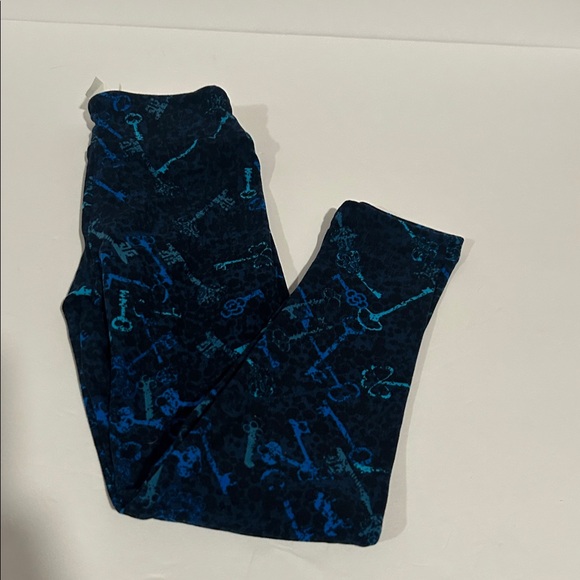 Lot of 4 Rare NWOT LuLaRoe Kids Leggings size S/M! Dogs, Space, Keys, Aztec - Picture 8 of 12